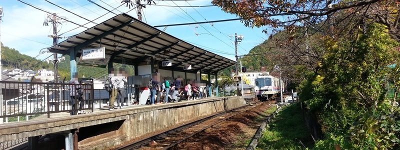 市原駅[叡電]（京都市左京区）～戦前の複線時代の痕跡と、由来不明の謎多き大神宮社の参道を跨ぐダイナミックな鉄橋が印象的な単式駅～