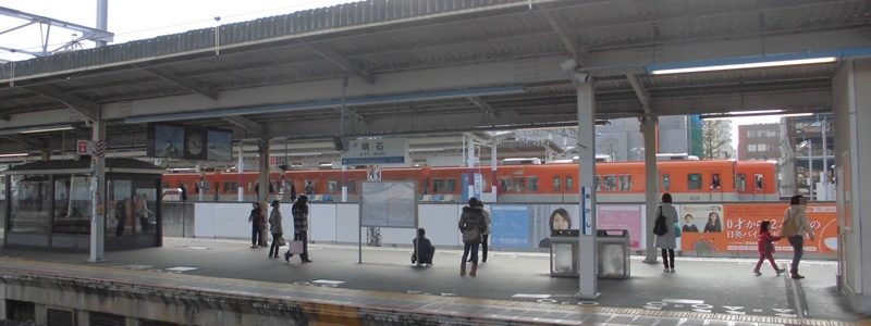 明石駅[JR西日本]（兵庫県明石市）～明石海峡・明石城の絶景と、隣接する山陽明石駅を行き交う山陽・阪神電車の姿が堪能できる新快速停車駅～